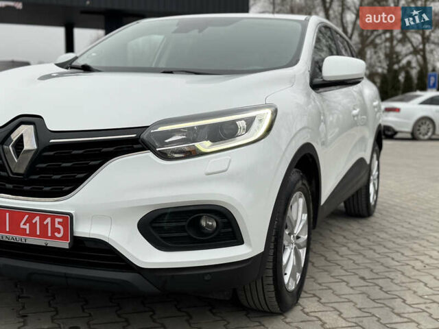 Білий Рено Kadjar, об'ємом двигуна 1.46 л та пробігом 191 тис. км за 18800 $, фото 13 на Automoto.ua