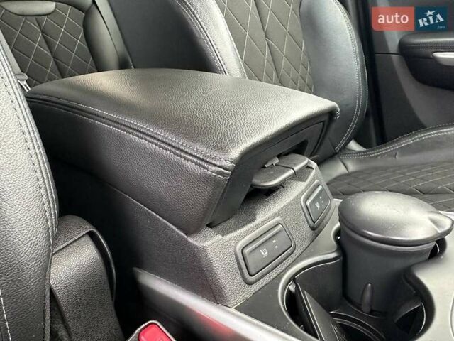 Белый Рено Kadjar, объемом двигателя 1.46 л и пробегом 50 тыс. км за 22300 $, фото 73 на Automoto.ua