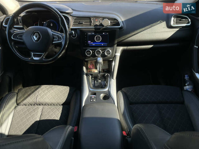 Белый Рено Kadjar, объемом двигателя 1.46 л и пробегом 103 тыс. км за 20900 $, фото 11 на Automoto.ua