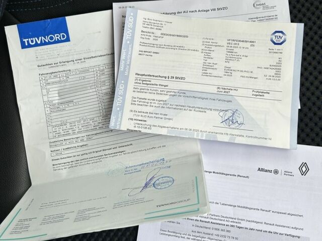 Білий Рено Kadjar, об'ємом двигуна 1.5 л та пробігом 184 тис. км за 19900 $, фото 7 на Automoto.ua