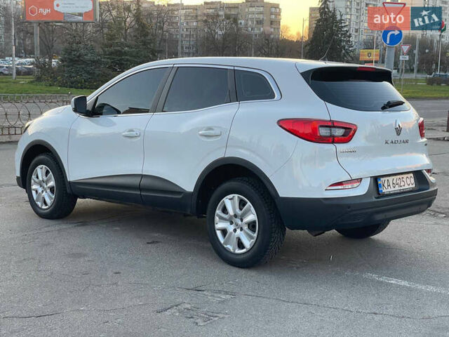 Белый Рено Kadjar, объемом двигателя 1.2 л и пробегом 65 тыс. км за 17300 $, фото 6 на Automoto.ua