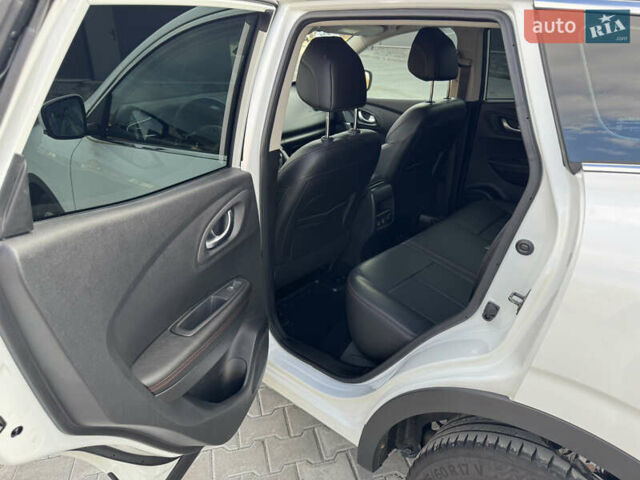 Білий Рено Kadjar, об'ємом двигуна 1.46 л та пробігом 190 тис. км за 18700 $, фото 40 на Automoto.ua