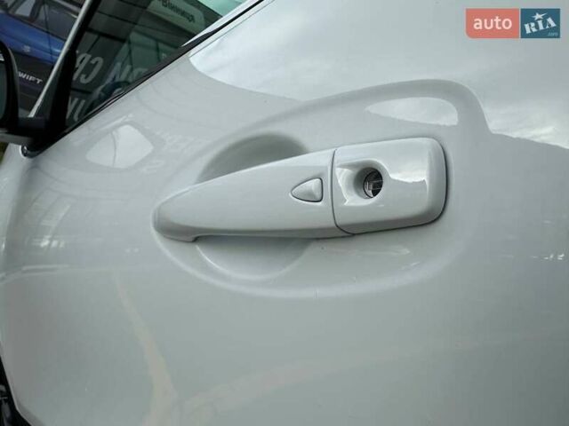 Белый Рено Kadjar, объемом двигателя 1.46 л и пробегом 50 тыс. км за 22300 $, фото 23 на Automoto.ua