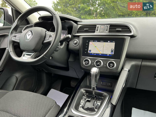Белый Рено Kadjar, объемом двигателя 1.5 л и пробегом 197 тыс. км за 18300 $, фото 49 на Automoto.ua