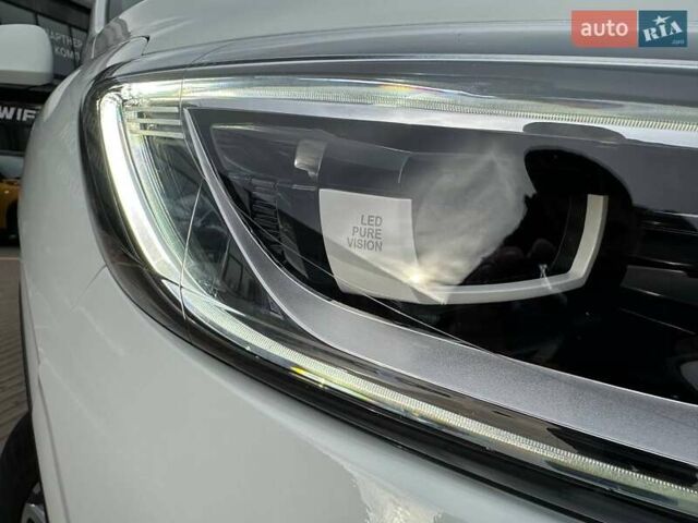 Белый Рено Kadjar, объемом двигателя 1.46 л и пробегом 50 тыс. км за 22300 $, фото 3 на Automoto.ua