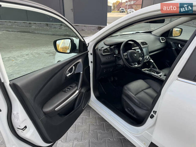 Білий Рено Kadjar, об'ємом двигуна 1.46 л та пробігом 190 тис. км за 18700 $, фото 24 на Automoto.ua