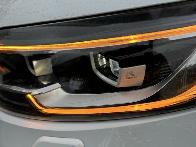 Білий Рено Kadjar, об'ємом двигуна 1.5 л та пробігом 184 тис. км за 19900 $, фото 4 на Automoto.ua