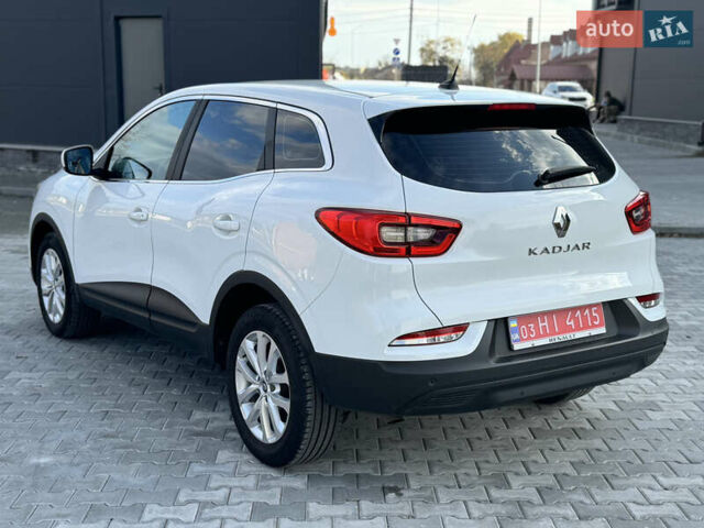 Білий Рено Kadjar, об'ємом двигуна 1.46 л та пробігом 190 тис. км за 18700 $, фото 13 на Automoto.ua