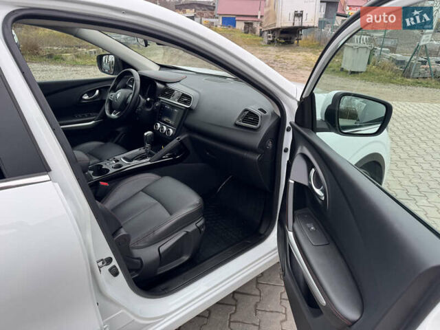 Білий Рено Kadjar, об'ємом двигуна 1.46 л та пробігом 191 тис. км за 18800 $, фото 24 на Automoto.ua