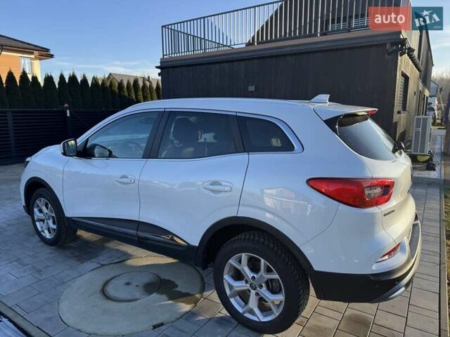 Белый Рено Kadjar, объемом двигателя 1.46 л и пробегом 59 тыс. км за 22500 $, фото 22 на Automoto.ua