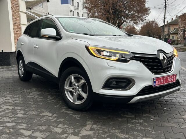Білий Рено Kadjar, об'ємом двигуна 1.5 л та пробігом 184 тис. км за 19900 $, фото 1 на Automoto.ua