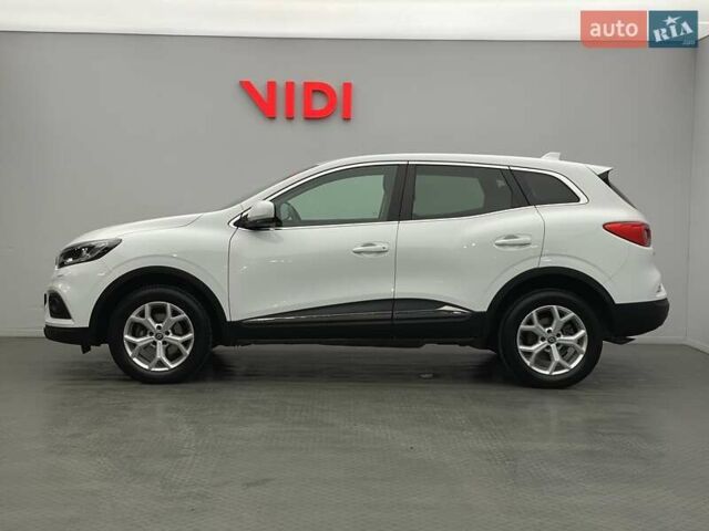 Белый Рено Kadjar, объемом двигателя 1.2 л и пробегом 85 тыс. км за 17241 $, фото 2 на Automoto.ua