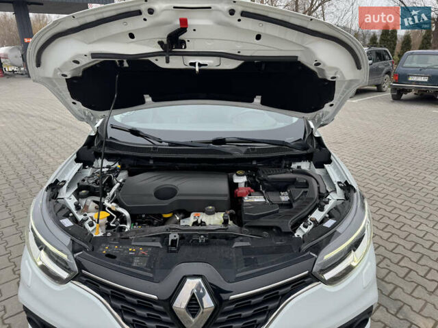 Білий Рено Kadjar, об'ємом двигуна 1.46 л та пробігом 191 тис. км за 18800 $, фото 40 на Automoto.ua