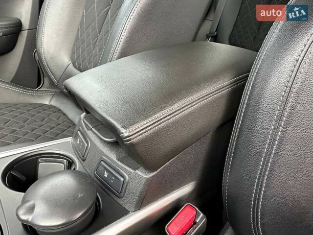 Белый Рено Kadjar, объемом двигателя 1.46 л и пробегом 50 тыс. км за 22300 $, фото 75 на Automoto.ua