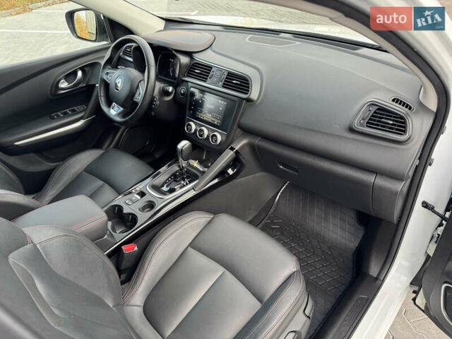 Білий Рено Kadjar, об'ємом двигуна 1.46 л та пробігом 190 тис. км за 18700 $, фото 33 на Automoto.ua