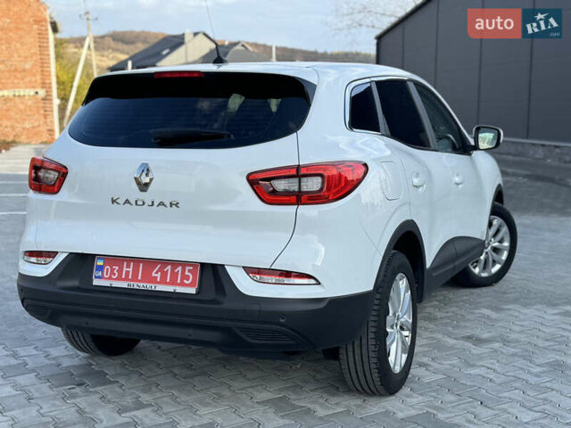 Білий Рено Kadjar, об'ємом двигуна 1.46 л та пробігом 190 тис. км за 18700 $, фото 3 на Automoto.ua
