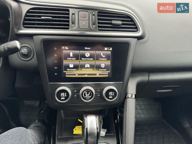 Білий Рено Kadjar, об'ємом двигуна 1.46 л та пробігом 191 тис. км за 18800 $, фото 47 на Automoto.ua