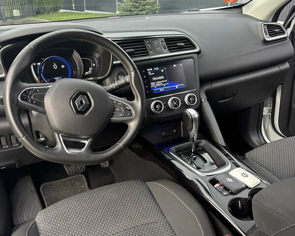 Білий Рено Kadjar, об'ємом двигуна 1.5 л та пробігом 196 тис. км за 17400 $, фото 11 на Automoto.ua