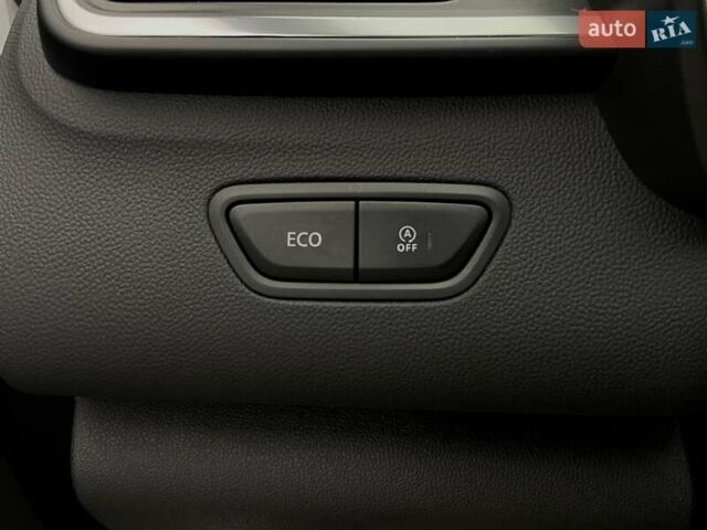 Белый Рено Kadjar, объемом двигателя 1.2 л и пробегом 85 тыс. км за 17241 $, фото 12 на Automoto.ua