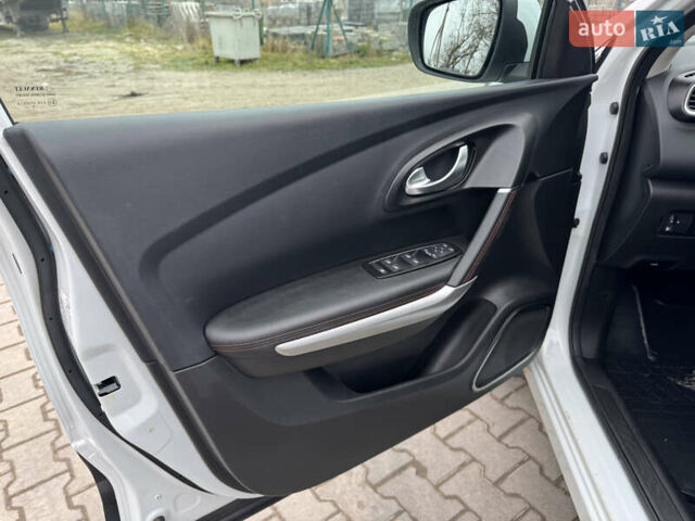 Білий Рено Kadjar, об'ємом двигуна 1.46 л та пробігом 191 тис. км за 18800 $, фото 21 на Automoto.ua