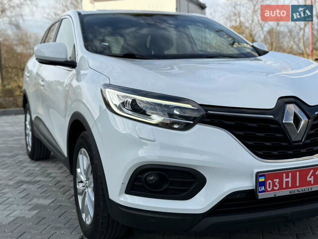Білий Рено Kadjar, об'ємом двигуна 1.46 л та пробігом 190 тис. км за 18700 $, фото 16 на Automoto.ua