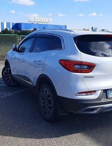 Белый Рено Kadjar, объемом двигателя 1.46 л и пробегом 103 тыс. км за 20300 $, фото 14 на Automoto.ua