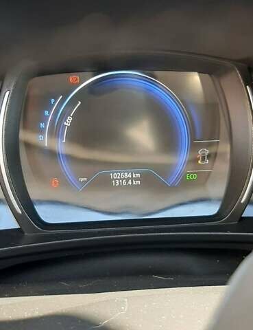 Белый Рено Kadjar, объемом двигателя 1.46 л и пробегом 103 тыс. км за 20300 $, фото 2 на Automoto.ua
