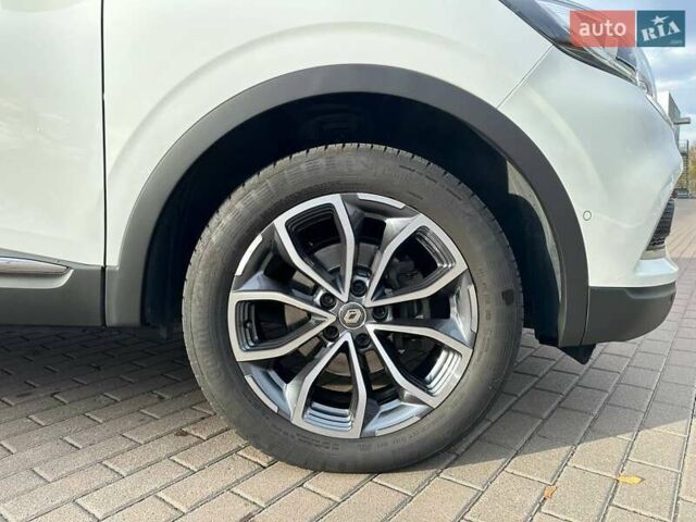 Белый Рено Kadjar, объемом двигателя 1.46 л и пробегом 50 тыс. км за 22300 $, фото 11 на Automoto.ua