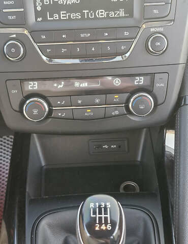 Білий Рено Kadjar, об'ємом двигуна 1.2 л та пробігом 51 тис. км за 18300 $, фото 13 на Automoto.ua