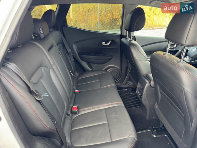 Білий Рено Kadjar, об'ємом двигуна 1.46 л та пробігом 190 тис. км за 18700 $, фото 38 на Automoto.ua