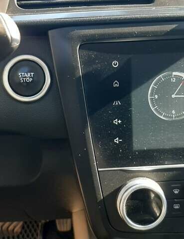 Белый Рено Kadjar, объемом двигателя 1.46 л и пробегом 103 тыс. км за 20300 $, фото 9 на Automoto.ua