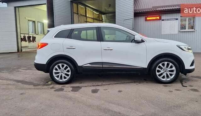 Белый Рено Kadjar, объемом двигателя 1.5 л и пробегом 145 тыс. км за 17900 $, фото 4 на Automoto.ua