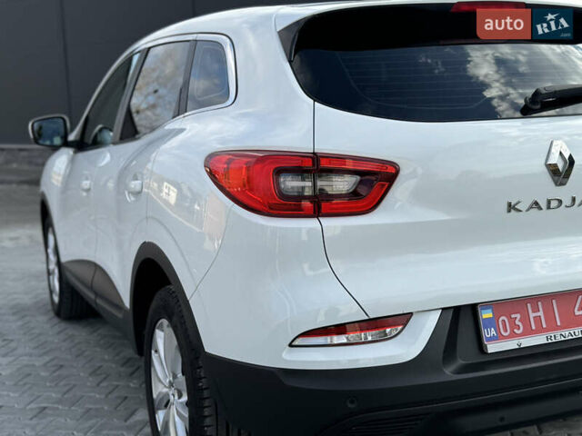 Білий Рено Kadjar, об'ємом двигуна 1.46 л та пробігом 190 тис. км за 18700 $, фото 18 на Automoto.ua
