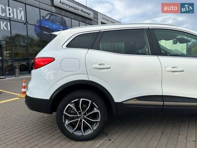 Белый Рено Kadjar, объемом двигателя 1.46 л и пробегом 50 тыс. км за 22300 $, фото 9 на Automoto.ua
