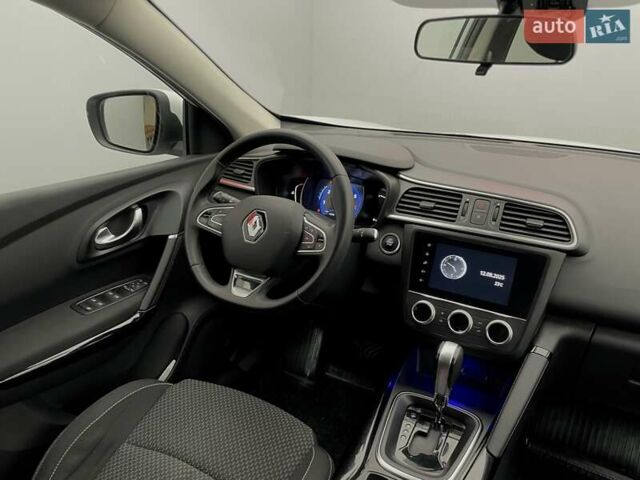 Белый Рено Kadjar, объемом двигателя 1.2 л и пробегом 85 тыс. км за 17241 $, фото 6 на Automoto.ua