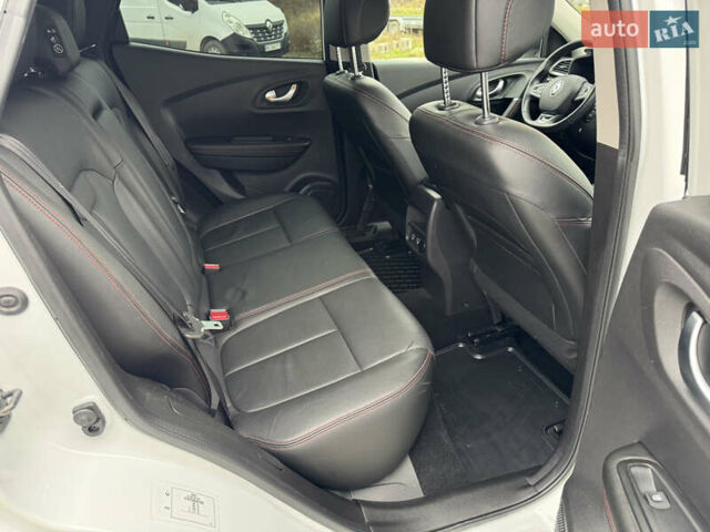 Білий Рено Kadjar, об'ємом двигуна 1.46 л та пробігом 191 тис. км за 18800 $, фото 30 на Automoto.ua