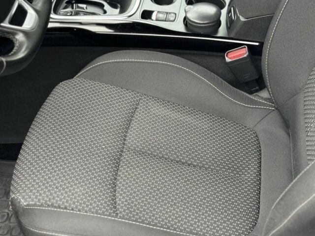 Білий Рено Kadjar, об'ємом двигуна 1.5 л та пробігом 97 тис. км за 19300 $, фото 13 на Automoto.ua