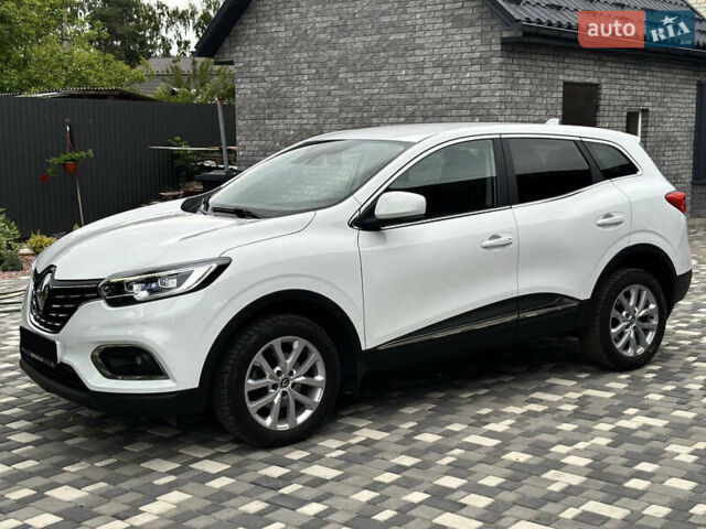 Белый Рено Kadjar, объемом двигателя 1.5 л и пробегом 97 тыс. км за 20300 $, фото 10 на Automoto.ua