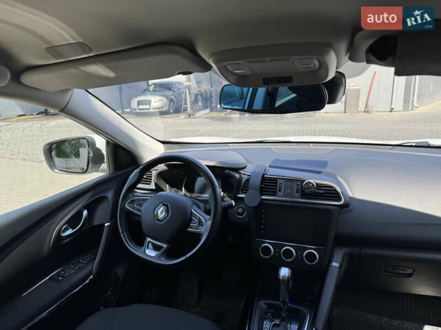 Белый Рено Kadjar, объемом двигателя 1.46 л и пробегом 165 тыс. км за 23300 $, фото 8 на Automoto.ua