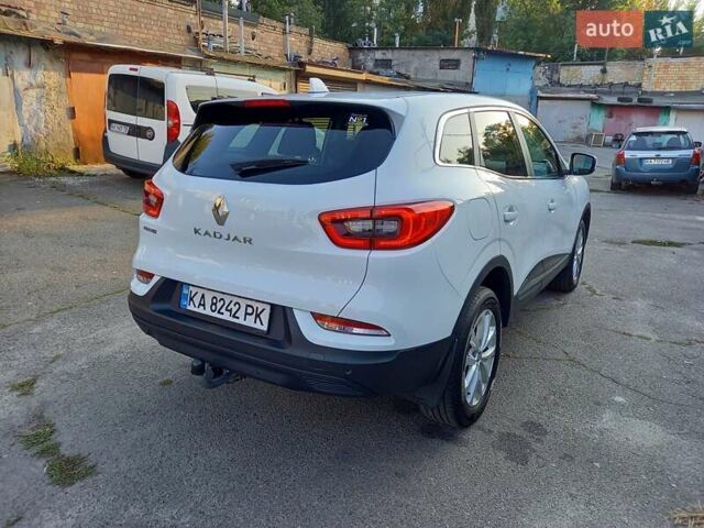 Білий Рено Kadjar, об'ємом двигуна 1.5 л та пробігом 102 тис. км за 19999 $, фото 2 на Automoto.ua