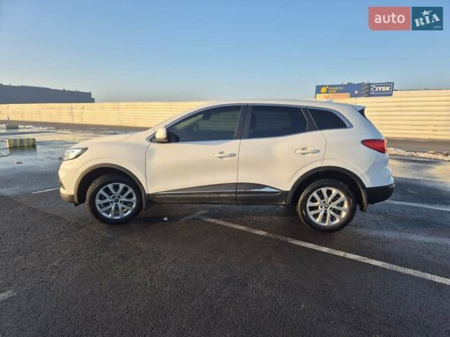 Белый Рено Kadjar, объемом двигателя 1.46 л и пробегом 73 тыс. км за 20900 $, фото 17 на Automoto.ua