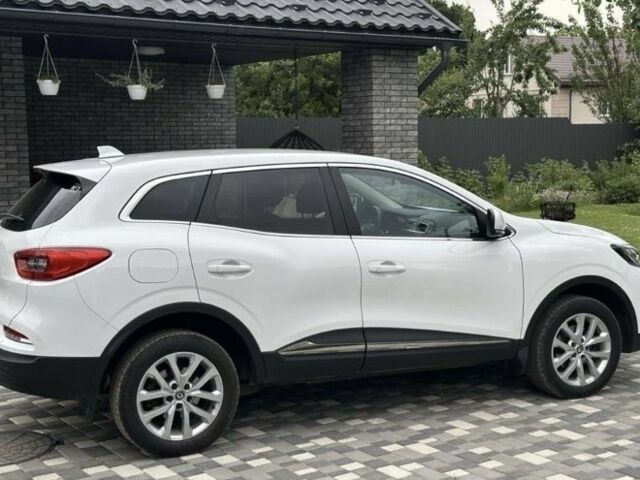 Білий Рено Kadjar, об'ємом двигуна 1.5 л та пробігом 97 тис. км за 19300 $, фото 6 на Automoto.ua