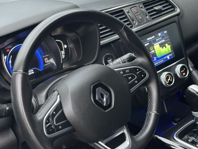 Рено Kadjar 2021 в Чернигове на Automoto.ua Белый Рено Kadjar, объемом двигателя 1.5 л и пробегом 97 тыс. км за 19777 $, фото 5 на Automoto.ua