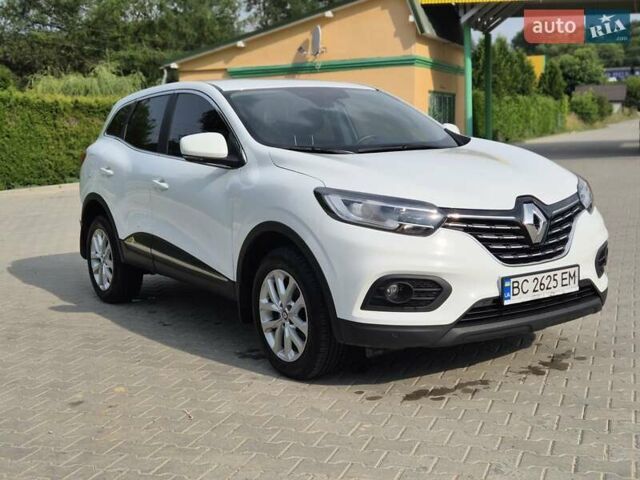 Белый Рено Kadjar, объемом двигателя 1.46 л и пробегом 73 тыс. км за 20900 $, фото 26 на Automoto.ua