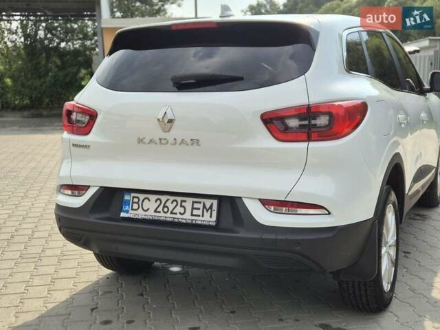 Белый Рено Kadjar, объемом двигателя 1.46 л и пробегом 73 тыс. км за 20900 $, фото 28 на Automoto.ua