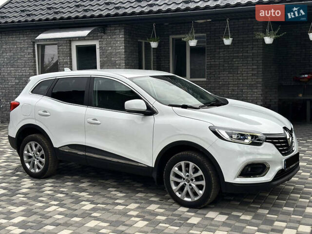 Белый Рено Kadjar, объемом двигателя 1.5 л и пробегом 97 тыс. км за 20300 $, фото 8 на Automoto.ua