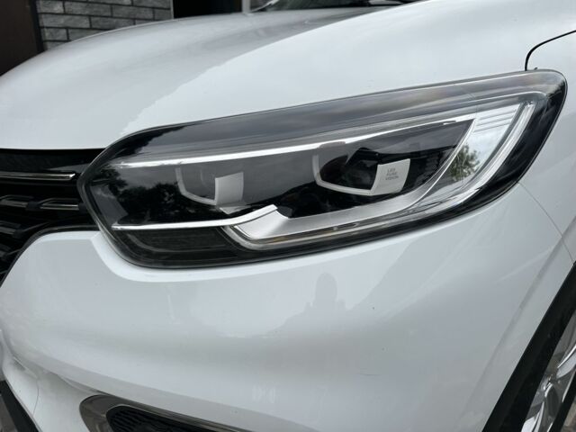 Рено Kadjar 2021 в Чернигове на Automoto.ua Белый Рено Kadjar, объемом двигателя 1.5 л и пробегом 97 тыс. км за 19777 $, фото 12 на Automoto.ua