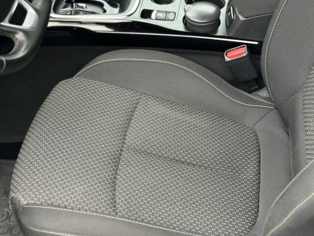 Рено Kadjar 2021 в Чернигове на Automoto.ua Белый Рено Kadjar, объемом двигателя 1.5 л и пробегом 97 тыс. км за 19777 $, фото 18 на Automoto.ua