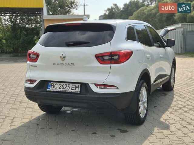 Белый Рено Kadjar, объемом двигателя 1.46 л и пробегом 73 тыс. км за 20900 $, фото 36 на Automoto.ua