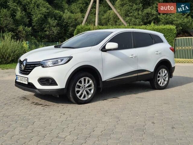 Белый Рено Kadjar, объемом двигателя 1.46 л и пробегом 73 тыс. км за 20900 $, фото 45 на Automoto.ua
